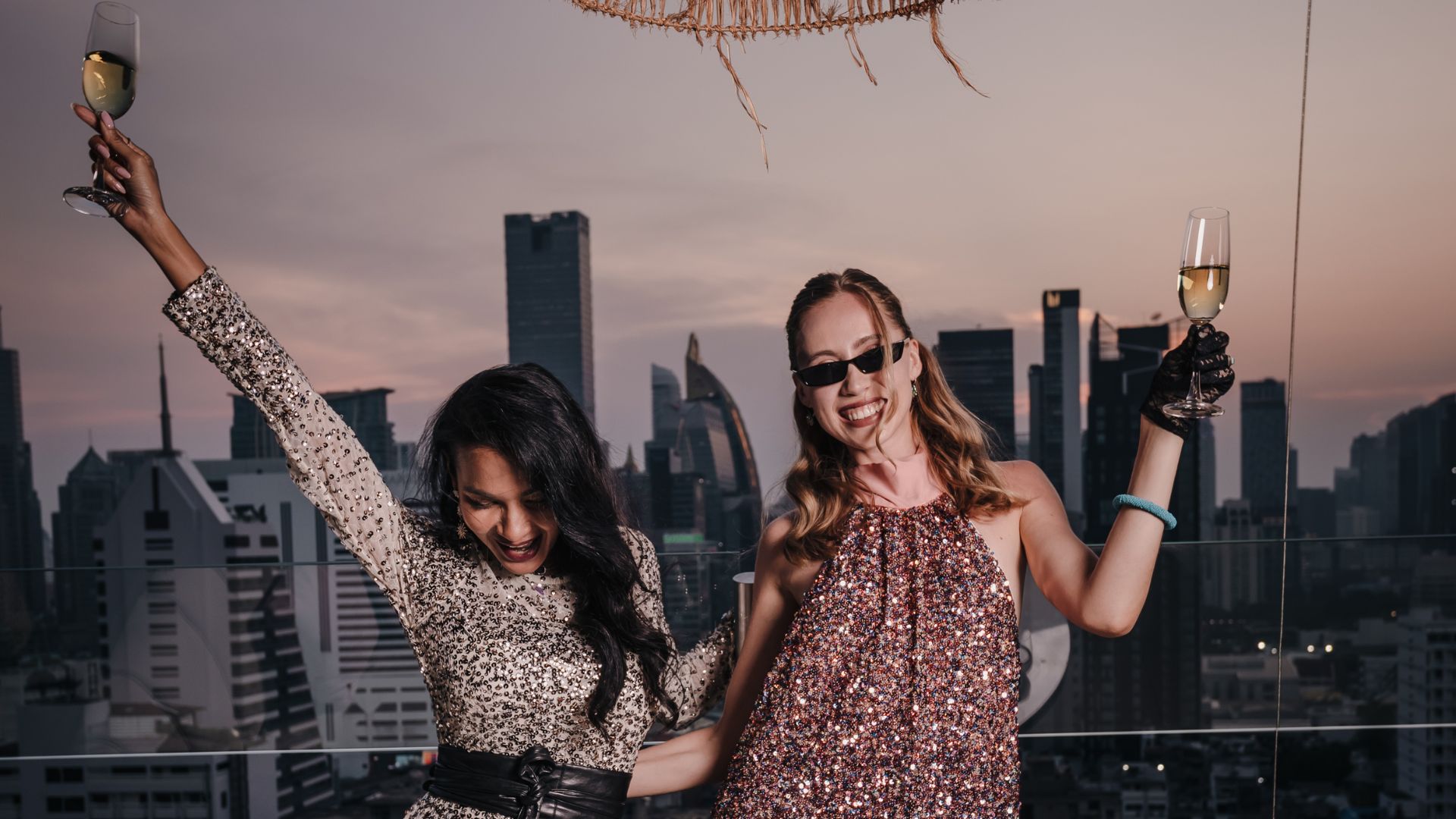 [Aira Hotel Bangkok] SEO OCT C02 1 1920x1080